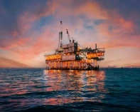 النفط يصعد وسط استمرار التوتر بين أمريكا وإيران