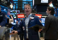 وول ستريت تغلق تداولاتها الأسبوعية على انخفاض