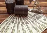 هدنة إسرائيل وإيران تربك أسواق النفط وتدعم الدولار