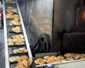 آلية "الأغذية العالمي" الجديدة تثير مخاوف أصحاب المخابز في غزة