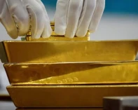 تقرير: الذهب يباع في دبي بخصم بسبب الحرب على ايرن