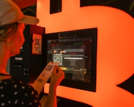 تريليونَي دولار تبخرت .. العملات المشفرة تعيش أعنف موجات التراجع