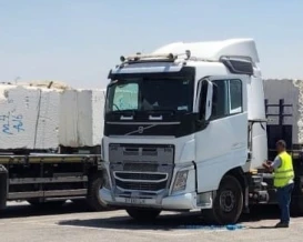 أول عملية تصدير فلسطينية للحجر الخام إلى الأردن