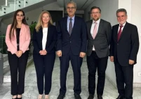 شعث يبحث مع وفد بريطاني سبل تعزيز الاستجابة الإنسانية في غزة