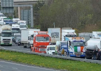 احتجاجات في إيرلندا بسبب ارتفاع اسعار الوقود