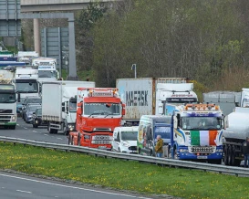 احتجاجات في إيرلندا بسبب ارتفاع اسعار الوقود