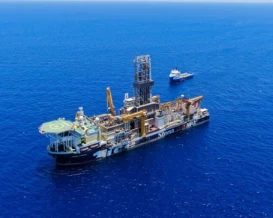 مصر تقترب من تحقيق أول اكتشاف نفطي في غرب المتوسط