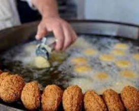 تحرير اخطارات لمطاعم مأكولات شعبية في غزة لم تلتزم بالتسعيرة