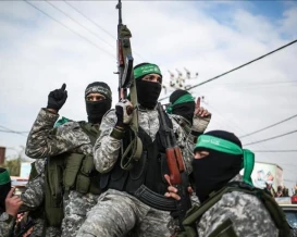 إسرائيل تمهل حماس 60 يومًا لنزع السلاح وتهدد باستئناف الحرب