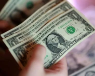 سعر الدولار عند أدنى مستوى في 6 أسابيع وسط آمال إجراء محادثات مع إيران