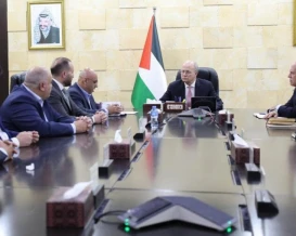 رئيس الوزراء يبحث مع "بال تريد" تعزيز الصادرات وتوسيع أسواقها