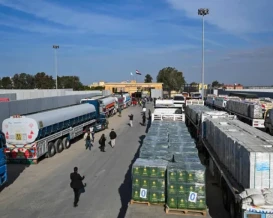 الاحتلال أدخل 52,129 شاحنة لغزة منذ وقف إطلاق النار