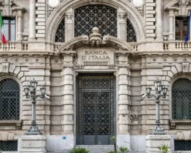 بنك إيطاليا يخفض توقعات النمو بسبب تداعيات الحرب