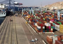 ارتفاع تكاليف الشحن تضغط على أسعار السوق الفلسطينية