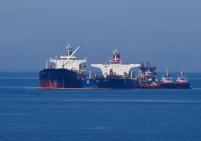 إيران تلجأ لأساليب جديدة لتخزين النفط بمواجهة الحصار الأمريكي