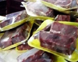 خانيونس: طواقم حماية المستهلك تضبط 44 طن مجمدات فاسدة