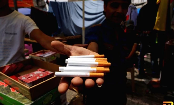عقب قضية تهريب تهز إسرائيل.. ارتفاع كبير في أسعار السجائر في غزة