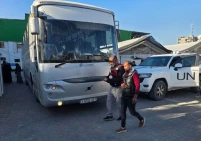 الدفعة الخامسة من المرضى تصل معبر رفح تمهيداً للسفر خارج غزة