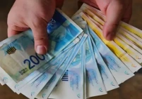 وعود بصرف راتب كامل لموظفي تفريغات 2005