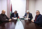 جانب من توقيع الاتفاقية