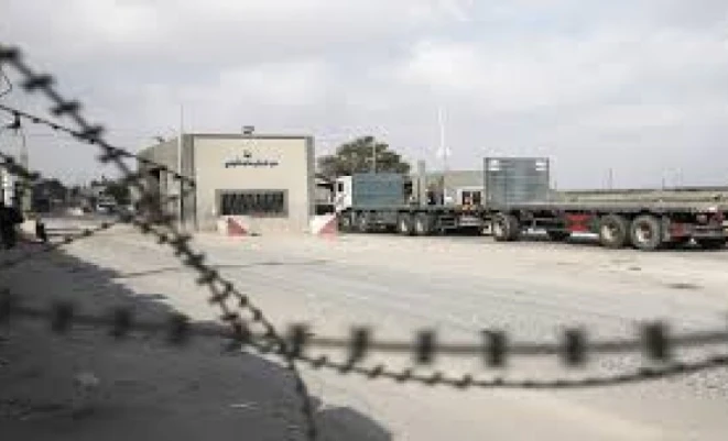 مسؤول أممي يدعو إلى فتح جميع معابر غزة ورفع القيود الإسرائيلية