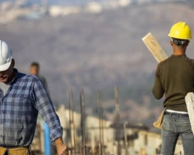 أكثر من 53 ألف فلسطيني يعملون في إسرائيل والمستوطنات