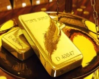 الذهب يصعد إلى أعلى مستوى في أكثر من شهرين