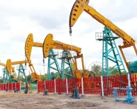 النفط يسجل أكبر خسارة أسبوعية منذ 2022