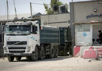 433 شاحنة دخلت غزة الأربعاء