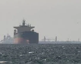 إيران: إعفاء مؤقت 60 يوما لعبور السفن قبل بدء نظام الرسوم في هرمز