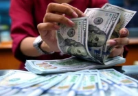الدولار يستقر رغم التوتر في الشرق الأوسط