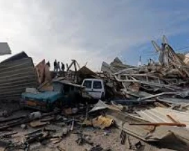 الاحتلال يهدم مصنعا للحديد ومنشآت صناعية أخرى في الخليل