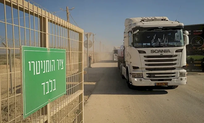 تطور دراماتيكي في قضية تهريب البضائع لغزة قد يسمح بإعادة إدخال الهواتف والبطاريات