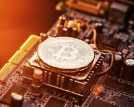 معدّنو بيتكوين يبيعون عملاتهم ويتجهون نحو مراكز بيانات الذكاء الاصطناعي