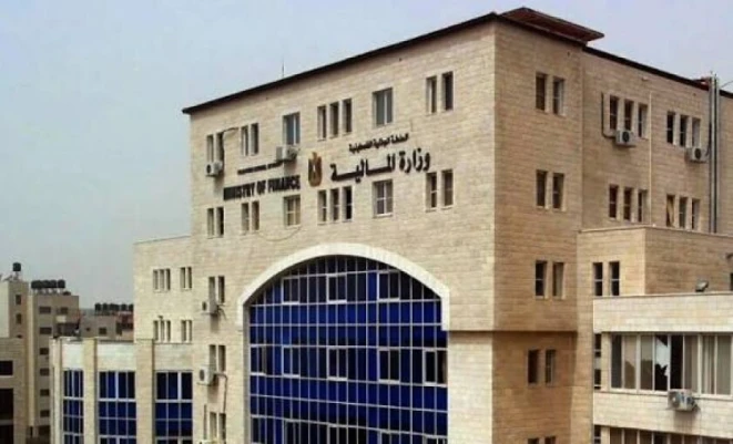 إيرادات السلطة ونفقاتها تتراجع خلال أول سبعة أشهر من العام الجاري