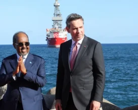 الصومال تبدأ أول تنقيب على النفط بسواحلها