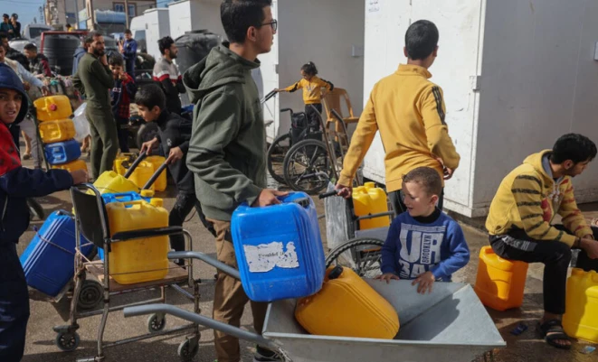 20 لتراً للفرد.. غزة تئن تحت وطأة العطش
