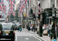 تباطؤ نمو الأجور في بريطانيا إلى أدنى مستوى منذ 6 سنوات