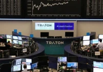 الأسهم الأوروبية ترتفع بدعم كومرتس بنك وقطاع الدفاع